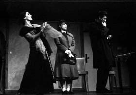 La perruche et le poulet